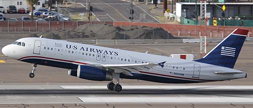 US Airways Airbus A320-232 N656AW, April 5, 2011